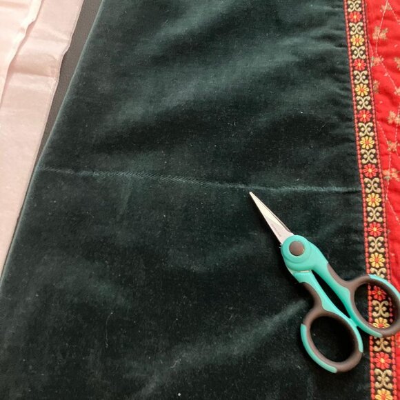 70's Vintage Red Green Velveteen Calico Prairie Maxi Skirt *FLAWS - Picture 8 of 10